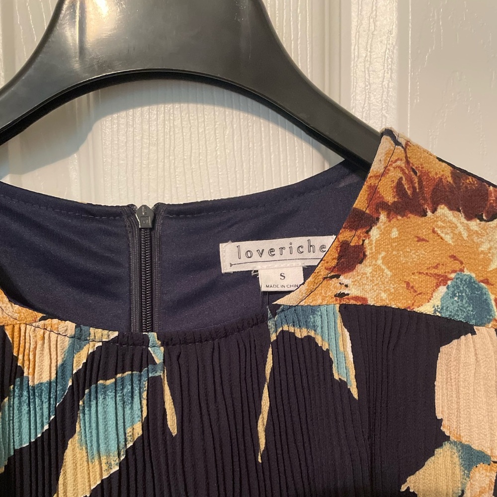 Love Riche Ruffle dress - Picture 4 of 5
